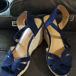 Navy blue heels